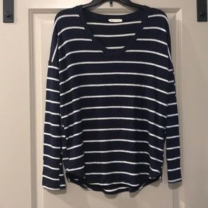 Super soft long sleeve top small